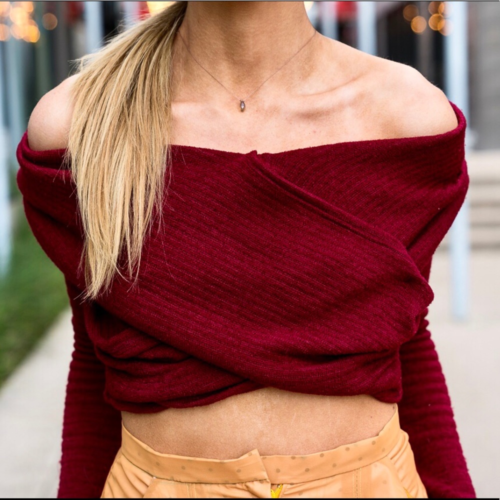Off shoulder Cross Crop Sweater & cape back detail